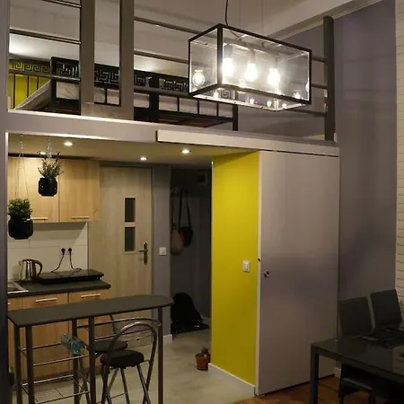 Legionow 90 Апартаменты *